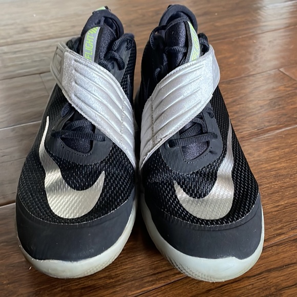 Nike Future Flight - Picture 3 of 8